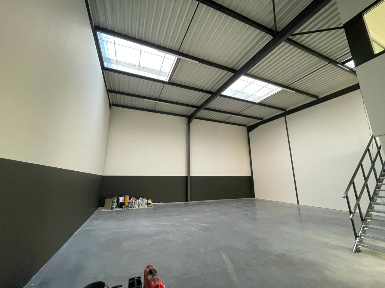 Local d'activité Décines-Charpieu 364m² Location local d'activité Décines-Charpieu Rhône OLACT2528981 7